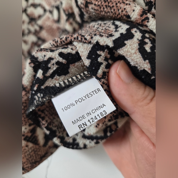 Snake Print Women's Top - Picture 4 of 7
